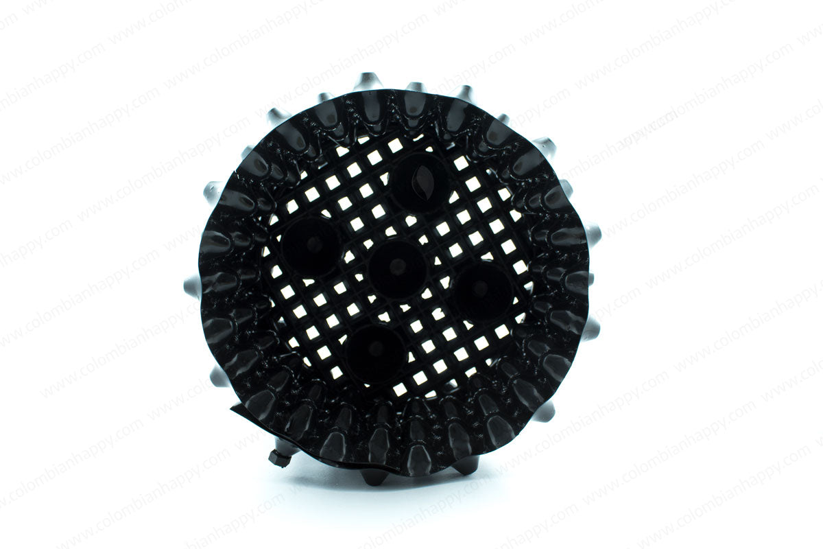 Maceta AIR-POT negra de plástico 1 Galón Altura: 15 Diámetro: 20 El diseño del contenedor Air-Pot se ha perfeccionado continuamente durante varios años. Cada detalle se ha mejorado para garantizar un desarrollo saludable de las raíces y maximizar la aireación.